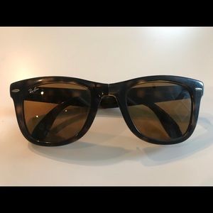 Wayfarer Folding Classic Ray Ban Sunglasses